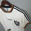 Shop des Spielers, Deutschland Heimtrikot 1996, Deutschland Retro Trikot, DFB Trikot 1996, Deutschland Fußballtrikot weiß, EM 1996 Trikot Deutschland, DFB Retro-Kollektion, Fußball-Shop Deutschland, Deutschland Trikot Klassiker, Retro Fan-Trikot Herren, Deutschland Trikot 96.