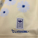 Shop des Spielers, Deutschland Trikot 26/27, DFB Sonderedition gelb, Deutschland Trikot gelb, Fan-Version Deutschland, Deutschland Herren Trikot, DFB Fußballtrikot, limitierte Edition Deutschland, Deutschland Fan-Artikel, Nationalmannschaft Trikot, Fußball-Shop Deutschland, DFB Jersey yellow.
