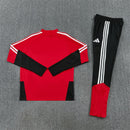 Shop des Spielers, Deutschland Trainingsanzug, DFB Trainingsanzug Rot Schwarz, Deutschland Set 26/27, Deutschland Nationalmannschaft Fanartikel, Fußball Trainingsanzug Deutschland, DFB Fanbekleidung, Trainingsjacke Deutschland, Fußball Lifestyle Deutschland, Deutschland Herren Sportanzug, DFB Kollektion 2026
