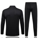 Shop des Spielers, Deutschland Trainingsanzug 125 Jahre, DFB Jubiläums-Anzug, Deutschland Trainingsset schwarz 25/26, DFB Sonderkollektion, Deutschland 125 Jahre Jubiläum, Trainingsanzug Herren schwarz, DFB Fan-Artikel limitiert, Fußball-Shop Deutschland, Deutschland Trainingskleidung 2026, Black Edition Deutschland DFB.