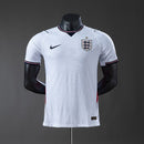England Heimtrikot 2026 2027 Herren Spieler-Version Authentic weiß 1.1 Premium Qualität Shop des Spielers England Home Jersey Slim Fit Three Lions, England Spielerversion, England Trikot 2026, England Authentic Jersey, Three Lions Heimtrikot, England Trikot kaufen, 1.1 Qualität England, Profi Fußballtrikot England, England Slim Fit Trikot, It's coming home Fanartikel