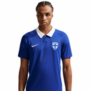 Shop des Spielers, Finnland Auswärtstrikot 26/27, Finnland Trikot Polo, Finnland Polo-Shirt Blau, Finnland Fan-Version 2027, Finnland 26/27 Herren Trikot, Fußball-Shop Finnland, Finnland Trikot limitiert, Finnland Polo-Edition, Huuhkajat Trikot Blau, Finnland Fußballtrikot 26/27.
