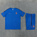 Frankreich Trainingsset 2026 2027 Herren Trikot und Shorts blau 1.1 Premium Qualität Shop des Spielers Frankreich Training Kit Les Bleus FFF Fußballset, Frankreich Trainingsset, Frankreich Trikot 2026, France Training Kit, Frankreich Fußballset, Frankreich Shorts blau, Trainingstrikot Frankreich, 1.1 Qualität Frankreich, FFF Training, Fußballbekleidung Herren 2026.
