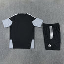 Inter Miami Trainingsset 2026 2027 Herren schwarz Trikot und Shorts 1.1 Premium Qualität Shop des Spielers Messi Training Kit MLS Black Edition, Inter Miami Trainingsset, Inter Miami Trikot schwarz, Messi Training Kit 2026, Inter Miami Shorts schwarz, MLS Fanartikel, Fußballset Herren Miami, Trainingstrikot schwarz 26/27, 1.1 Qualität Miami, Inter Miami Kleidung.
