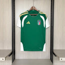 Italien Trainingstrikot 2026 2027 Herren grün Fan-Version 1.1 Premium Qualität Shop des Spielers Squadra Azzurra FIGC Jersey, Italien Trainingstrikot 2026, Italy Training Jersey green, Italien Trikot grün kaufen, FIGC Sportbekleidung, 1.1 Qualität Italien, Azzurri Trainingsshirt, Fußball Nationalmannschaft Italien Merch