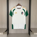 Italien Trainingstrikot 2026 2027 Herren weiß Fan-Version 1.1 Premium Qualität Shop des Spielers Squadra Azzurra FIGC Jersey weiß, Italien Trainingstrikot 2026, Italy Training Jersey white, Italien Trikot weiß kaufen, FIGC Trainingsshirt, 1.1 Qualität Italien, Azzurri Sportbekleidung, Fußball Nationalmannschaft Italien Merch