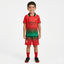 AC Milan x Off-White Kinder-Set 2025 2026 rotes Trikot und Shorts 1.1 Premium Qualität Shop des Spielers Milan Designer Kids Kit, AC Milan Off-White Kinder, Milan Trikot rot 2025, Off-White Fußballset Kids, AC Milan Junior Set 25/26, Designer Trikot Kinder, 1.1 Qualität AC Milan, Rossoneri Kinderbekleidung, AC Milan Fanshop Deutschland, limitiertes Fußballset Kinder.