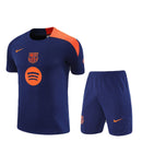 FC Barcelona Trainingsset 2025 2026 Kinder marineblau Trikot und Shorts 1.1 Premium Qualität Shop des Spielers Barça Kids Kit, Barcelona Trainingsset Kinder, Barça Set 25/26, Fußballtrikot mit Hose Kinder, FC Barcelona Jungen Trikot, 1.1 Qualität Barcelona, Lamine Yamal Barcelona Set, Barça Training Kids blau, Fußballgeschenk Jungen.