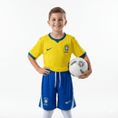 Brasilien Kinder-Set Heimtrikot 2026 2027 gelbes Trikot blaue Shorts 5 Sterne 1.1 Premium Qualität Shop des Spielers CBF Kids Kit, Shop des Spielers, Brasilien Trikot Kinder Set, CBF Kids Kit 2026, Brasilien Trikot 5 Sterne Kinder, Fußballset Brasilien Kinder, 1.1 Qualität Seleção Kinder, Brasilien Kindertrikot mit Hose, Geschenk Fußball Kinder Brasilien.