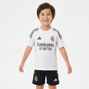 Real Madrid Kinder Trainingsset 2025 2026 weißes Trikot schwarze Shorts 1.1 Premium Qualität Shop des Spielers Madrid Kids Gear White Black, Real Madrid Kinder-Set 2025, Madrid Trikot Kids weiß, Real Madrid Shorts schwarz, Real Madrid Trikot 25/26 Kinder, Fußball Trainingsset Junioren, 1.1 Qualität Real Madrid, Mbappé Kids Trikot, Real Madrid Fanshop Deutschland, Fußball Set weiß schwarz Madrid.