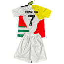 Kinder - Set Sonderedition Cristiano Ronaldo CR7 25/26 Weiß - SHOP DES SPIELERS