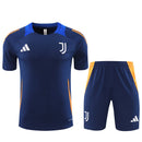 Juventus Trainingsset 24/25 Trikot und Short