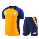 Juventus Trainingsset 24/25 Trikot und Short
