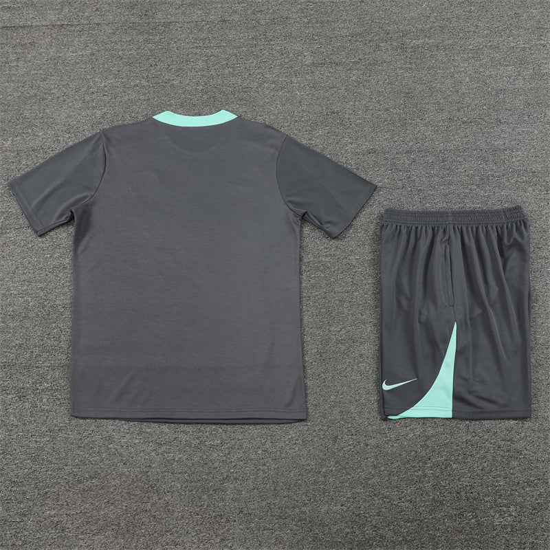 PSG Trainingsset 24/25 Trikot und Shorts