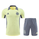 Ajax Trainingsset 24/25 Trikot und Shorts