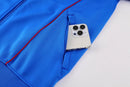 Shop des Spielers, Manchester United Trainingsanzug 25/26, ManUtd Jacke Blau, Manchester United Training-Set Schwarz, Fußball Trainingsanzug ManUtd, Red Devils Kollektion 2026, Trainingsanzug Manchester United Blau Schwarz, Fußball-Fanartikel ManUtd, Trainingskleidung 2025, Old Trafford Style, Sportbekleidung Manchester United, ManUtd Fan-Shop.