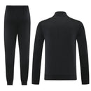 Shop des Spielers, Manchester United Trainingsanzug 25/26, ManUtd Jacke Schwarz, ManUtd Hose Schwarz, Manchester United Training-Set, Red Devils Kollektion 2026, Trainingsanzug Herren Schwarz, Manchester United Fan-Shop, ManUtd Training 2026, Fußball-Fanartikel, Manchester United Trainingskleidung, Trainingsset 2025.