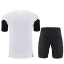 Shop des Spielers, Manchester United Trainings-Set 25/26, ManUtd Trikot Weiß, Manchester United Shorts Schwarz, Fußball Trainingsset ManUtd, Red Devils Kollektion 2026, Trainings-Kit 2025, Sportbekleidung Manchester United, Trainingsanzug Herren Weiß, ManUtd Fan-Shop, Manchester United Training 2026, Fußball-Fanartikel.