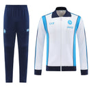 Shop des Spielers, SSC Napoli Trainingsanzug, Napoli 25/26, SSC Napoli Trainingsanzug Weiß Blau, Napoli Jacke Weiß, Napoli Hose Blau, SSC Napoli Sport-Set, Trainingsanzug Herren Weiß, SSC Napoli 2026, Fußball Trainingsset, Napoli Fan-Version, Trainingskleidung SSC Napoli, Partenopei, Napoli Shop.