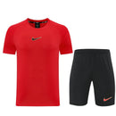 Shop des Spielers, Nike Trainings-Set Herren, Nike Trikot Rot, Nike Shorts Schwarz, Nike Sportset Herren, Fußball Trainingsset, Nike Fitness Kit, Trainingskleidung Nike Herren, Sportbekleidung Rot Schwarz, Nike Performance Set, Herren Sport-Kombi, Trainingsausrüstung Nike.