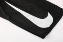 Shop des Spielers, Nike Trainings-Set Herren, Nike Trikot Weiß, Nike Shorts Schwarz, Nike Sportset Herren, Fußball Trainingsset, Nike Fitness Kit, Trainingskleidung Nike Herren, Sportbekleidung Weiß Schwarz, Nike Performance Set, Herren Sport-Kombi, Trainingsausrüstung Nike.