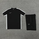 Nike Set Herren Trikot und Shorts - SHOP DES SPIELERS