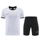 Nike Set Herren Trikot weiß und Shorts schwarz 1.1 Premium Qualität Shop des Spielers Nike Trainingsset weiß schwarz Performance Fußball, Nike Set Herren weiß schwarz, Nike Trikot weiß, Nike Shorts schwarz, Nike Trainingsanzug kurz, Fußballset weiß schwarz, Nike Sportbekleidung 2026, 1.1 Qualität Nike, Nike Gym Set weiß, Nike Sommer Sportoutfit.