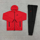 Nike, Trainingsanzug, Herren, Rot, Schwarz, Set, Jacke und Hose, Nike Sportswear, Herrenmode, Sportbekleidung, Fitness, Streetwear, Shop des Spielers, Casual Sport