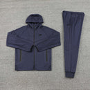 Nike, Trainingsanzug, Herren, Grau, Set, Jacke und Hose, Nike Sportswear, Herrenmode, Sportbekleidung, Funktionsjacke, Fitness, Streetwear, Shop des Spielers, Casual