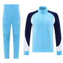 Shop des Spielers, Nike Trainingsanzug Herren, Nike Anzug Hellblau, Nike Trainingsjacke Hose Herren, Sportanzug Nike Herren, Trainingskleidung Nike Blau, Nike Fitness Set Herren, Nike Streetwear, Sport-Set Herren Hellblau, Trainingsanzug 2026, Nike Sportbekleidung, Herren Sportanzug hellblau Nike.