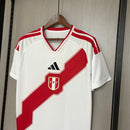 Peru Heimtrikot 2026 2027 Herren weiß rot 1.1 Premium Qualität Shop des Spielers Peru Nationalmannschaft Trikot La Blanquirroja, Peru Trikot 2026, Peru Heimtrikot 26/27, Peru Home Jersey, Peru Fußballtrikot kaufen, 1.1 Qualität Peru, FPF Trikot Herren, Peru Fanshop Deutschland, Fußball Geschenk Herren, Südamerika Trikot Peru.