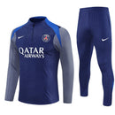 Shop des Spielers, PSG Trainingsanzug 25/26, PSG Jacke Dunkelblau, PSG Hose Dunkelblau, Fußball Trainingsanzug PSG, Paris Saint-Germain Kollektion 2026, Trainingsanzug Herren Dunkelblau, PSG Fan-Shop, PSG Training 2026, Fußball-Fanartikel, PSG Trainingskleidung, Trainingsset 2025.