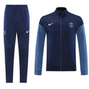 Shop des Spielers, PSG Trainingsanzug, Paris Saint-Germain 25/26, PSG Trikot Herren, PSG Trainingsanzug Dunkelblau, PSG Sportanzug, Trainingsanzug Herren Blau, PSG 2026, Fußball Trainingsanzug, PSG Fan-Version, PSG Trainingskleidung, PSG Shop, Trainingsanzug Herren.