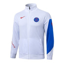 Offizielle PSG Trainingsjacke 25/26 in Weiß, Ansicht von vorne.