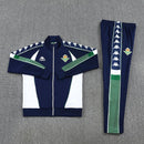 Shop des Spielers, Real Betis Trainingsanzug, Real Betis 25/26, Real Betis Trainingsanzug Dunkelblau, Betis Trainingsjacke, Betis Hose, Real Betis Sport-Set, Trainingsanzug Herren Blau, Real Betis 2026, Fußball Trainingsset, Real Betis Fan-Version, Trainingskleidung Real Betis, Betis Sevilla Shop.