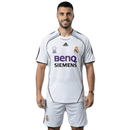 Real Madrid Heimtrikot 06/07 Herren Fan - Version Weiß (Retro) - SHOP DES SPIELERS