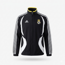 Shop des Spielers, Real Madrid Jacke 2006/07, Real Madrid Retro Jacke, Real Madrid 2006 schwarz weiß, Real Madrid Klassiker, Fußball Retro Jacke, Real Madrid Fan-Artikel, Real Madrid Kleidung, Vintage Real Madrid, Galacticos Retro, Fußball-Shop Deutschland, Real Madrid Jacke Retro Herren.