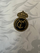 Real Madrid, Polo, 25/26, Limited Edition, Drache, Weiß, Madridista, Real Madrid Fanwear, Real Madrid Lifestyle, Fanartikel, Königliche, Shop des Spielers, Exklusiv