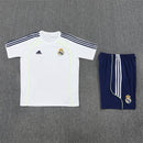 Real Madrid Trainingsset 2025 2026 weißes Trikot marineblaue Shorts 1.1 Premium Qualität Shop des Spielers Madrid Training Kit White Navy, Real Madrid Trainingsset 2025, Madrid Trikot weiß, Real Madrid Shorts blau, Real Madrid Trikot 25/26, Fußball Trainingsset Herren, 1.1 Qualität Real Madrid, Mbappé Training, Real Madrid Fanshop Deutschland, Fußball Set weiß marineblau.
