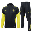 Real Madrid, Trainingsanzug, 25/26, Herren, Schwarz, Gelb, Jacke und Hose, Real Madrid Fanwear, Real Madrid Trainingsset, Fußball Fanartikel, Merengues Style, Shop des Spielers, Casual Sportswear