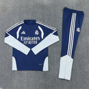 Shop des Spielers, Real Madrid Trainingsanzug, Real Madrid Set Marineblau, Real Madrid Fanartikel, Fußball Trainingsanzug Real Madrid, Real Madrid 26/27, Real Madrid Sportanzug, Trainingsjacke Real Madrid, Real Madrid Fanbekleidung, Fußball Lifestyle Madrid, Herren Trainingsset, Los Blancos Style