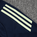 Real Madrid, Trainingsjacke, 25/26, Blau-Maritim, Dunkelblau, Real Madrid Fanwear, Herren, Sportjacke, Madridista, Fanartikel, Real Madrid Lifestyle, Fußball, Shop des Spielers, Exklusiv