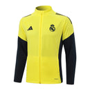Real Madrid, Trainingsjacke, 25/26, Gelb, Real Madrid Fanwear, Herren, Sportjacke, Madridista, Fanartikel, Real Madrid Lifestyle, Fußball, Shop des Spielers, Exklusiv