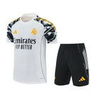 Real Madrid, Marvel, Real Madrid x Marvel, Trainingsset, 25/26, Herren, Trikot, Shorts, Limited Edition, Weiß, Schwarz, Fußball Fanartikel, Madridista, Shop des Spielers
