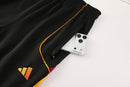 Shop des Spielers, AS Roma Trainingsanzug, AS Roma 25/26, AS Roma Trainingsanzug Schwarz, AS Roma Trainingsjacke, AS Roma Hose, AS Roma Sport-Set, Trainingsanzug Herren Roma, AS Roma 2026, Fußball Trainingsset, AS Roma Fan-Version, Trainingskleidung AS Roma, Giallorossi, Roma Shop.