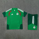 Saudi-Arabien Trainingsset 2026 2027 Herren Trikot und Shorts 1.1 Premium Qualität Shop des Spielers Saudi Arabia Training Kit Green Falcons SAFF Fußballset, Saudi-Arabien Trainingsset, Saudi Trikot 2026, Saudi Arabia Training Kit, Saudi Fußballset, Saudi Shorts, Trainingstrikot Saudi-Arabien, 1.1 Qualität Saudi, SAFF Training, Fußballbekleidung Herren 26/27.