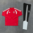Shop des Spielers, Spanien Trainingsanzug, Spanien Set Rot Schwarz, La Roja Fanartikel, Fußball Trainingsanzug Spanien, Spanien 26/27, Spanien Sportanzug Herren, Trainingsjacke Spanien, RFEF Fanbekleidung, Fußball Lifestyle Spanien, Herren Trainingsset