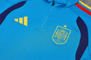 Shop des Spielers, Spanien Trainingsanzug, Spanien Set Hellblau, La Roja Fanartikel, Fußball Trainingsanzug Spanien, Spanien 26/27, Spanien Sportanzug Herren, Trainingsjacke Spanien, RFEF Fanbekleidung, Fußball Lifestyle Spanien.