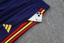 Shop des Spielers, Spanien Trainingsanzug, Spanien Set Hellblau, La Roja Fanartikel, Fußball Trainingsanzug Spanien, Spanien 26/27, Spanien Sportanzug Herren, Trainingsjacke Spanien, RFEF Fanbekleidung, Fußball Lifestyle Spanien.