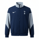 Tottenham Hotspur, Jacke, 25/26, Herren, Blau, Grau, Tottenham Trikot, Fußball Fanwear, Spurs Style, Shop des Spielers, Casual Sportswear, Tottenham Fanartikel, Performance Jacke